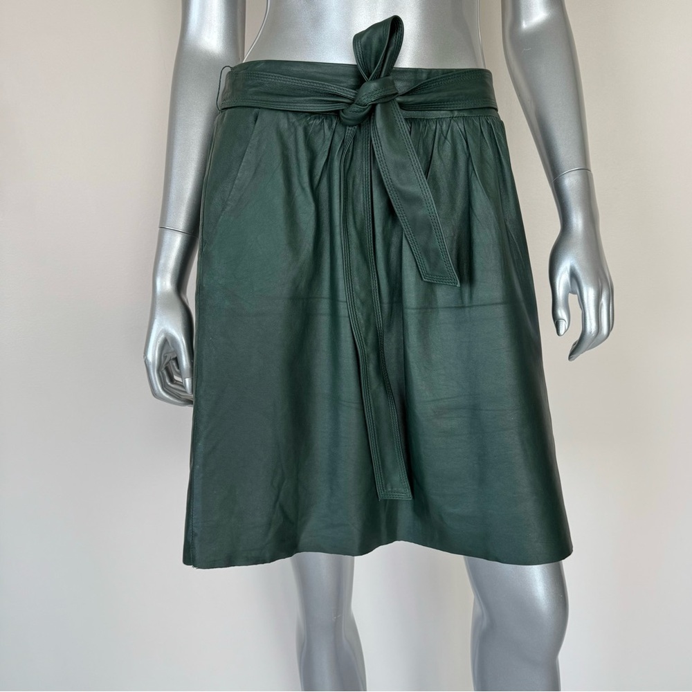 Elie Tahari women leather skirt size 8 US Retail 850$